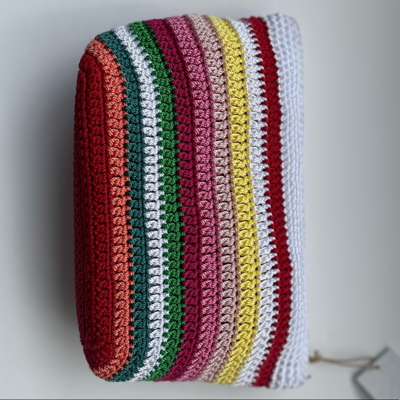 The Sak Hand-Crocheted Travel Pouch NWT 🌼🌸☀️⛱ - Picture 3 of 10